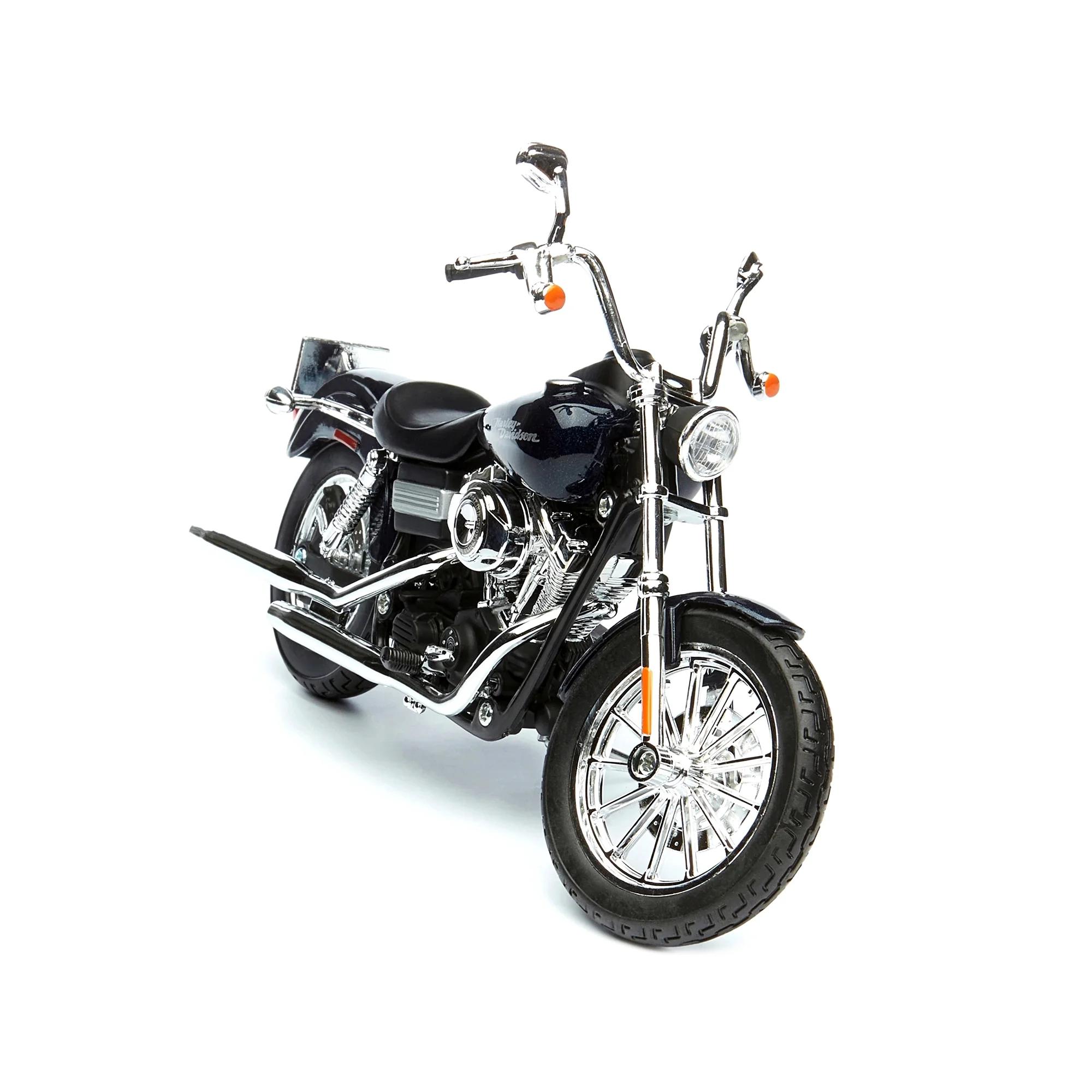 2006 Harley Davidson FXDBI Dyna Street Bob Bike Motorcycle Model 1/12 by Maisto